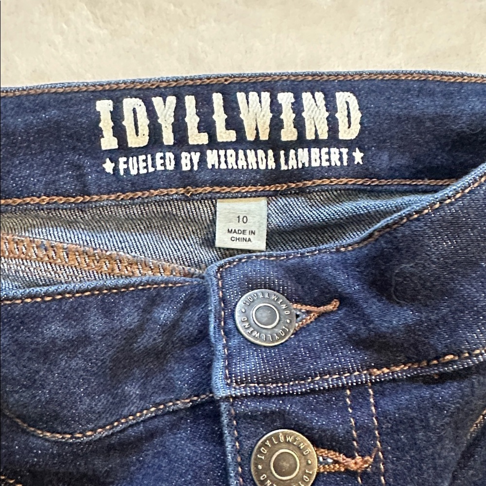 Idyllwind Flare Jeans - Picture 2 of 3